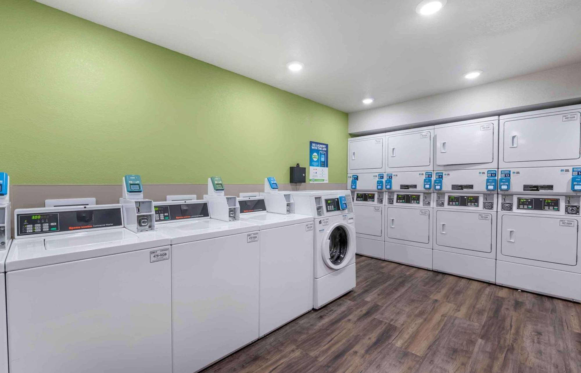 WoodSpring Suites West Melbourne I-95 Eksteriør billede